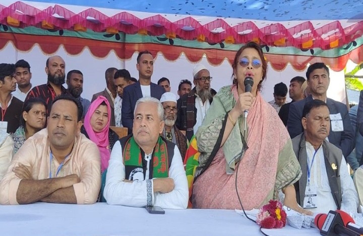 কাপাসিয়ার জনগণের সেবা করার জন্য এবারও নৌকায় ভোট দিবেন- সিমিন হোসেন রিমি