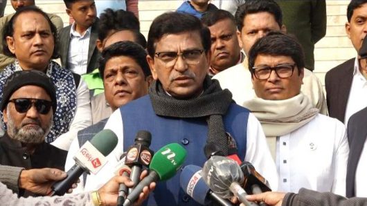 বিএনপির নেতাকর্মীরা নির্বাচন বানচাল করতে চোরাগুপ্তা হামলা চালাচ্ছেঃ হানিফ