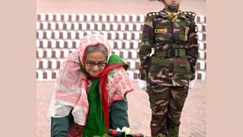 মুক্তিযুদ্ধের বীর শহীদদের প্রতি প্রধানমন্ত্রীর শ্রদ্ধা