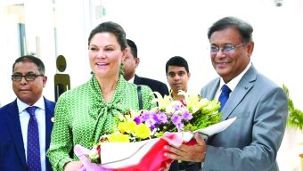 বাংলাদেশ পৌঁছেছেন সুইডেনের রাজকন্যা ভিক্টোরিয়া