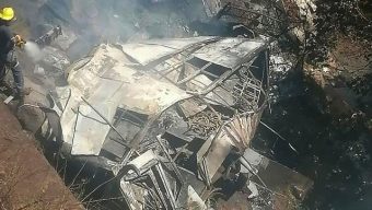 দক্ষিণ আফ্রিকায় বাস গিরিখাদে পড়ে ৪৫ জন নিহত