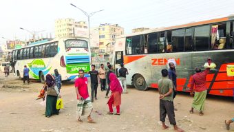 যাত্রীর চাপ নেই সড়কে, ভাড়া বেড়েছে দ্বিগুণ