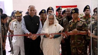 ঢাকা সেনানিবাসে নবনির্মিত এএফআইপি ও সেনাপ্রাঙ্গণ ভবন উদ্বোধন করেছেন প্রধানমন্ত্রী