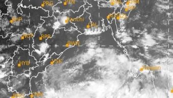 বঙ্গোপসাগরে সৃষ্ট নিম্নচাপটি শনিবার সকালে ঘূর্ণিঝড়ে রূপ নিতে পারে