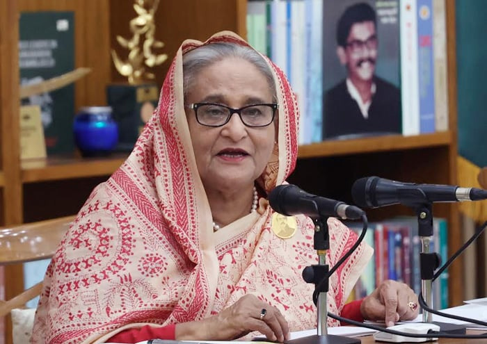 শেখ হাসিনা দেশ ছেড়েছেন
