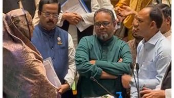 প্রাণনাশের হুমকি: প্রধানমন্ত্রীকে জানালেন ব্যারিস্টার সুমন