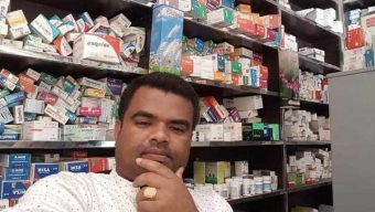 মান্দায় ব্যবসায়িক প্রতিষ্ঠান তালাবদ্ধ, মালামাল লুটপাট ও চাঁদা দাবীর অভিযোগ