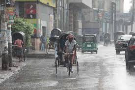 চট্টগ্রামে দিনভর মাঝারি বৃষ্টিপাত, পাহাড়ধসের শঙ্কা