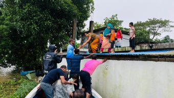 ফেনীর বন্যা পরিস্থিতি: পানি কমতেছে পরশুরাম ও ছাগলনাইয়ায়, নতুন করে সদর উপজেলা প্লাবিত