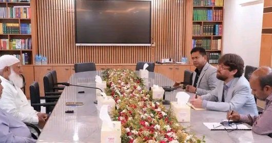 জামায়াত আমীরের সাথে চ্যাথাম হাউস যুক্তরাজ্যের সিনিয়র ফেলো প্যাট্রিক শ্রোয়েডার-এর সৌজন্য সাক্ষাৎ